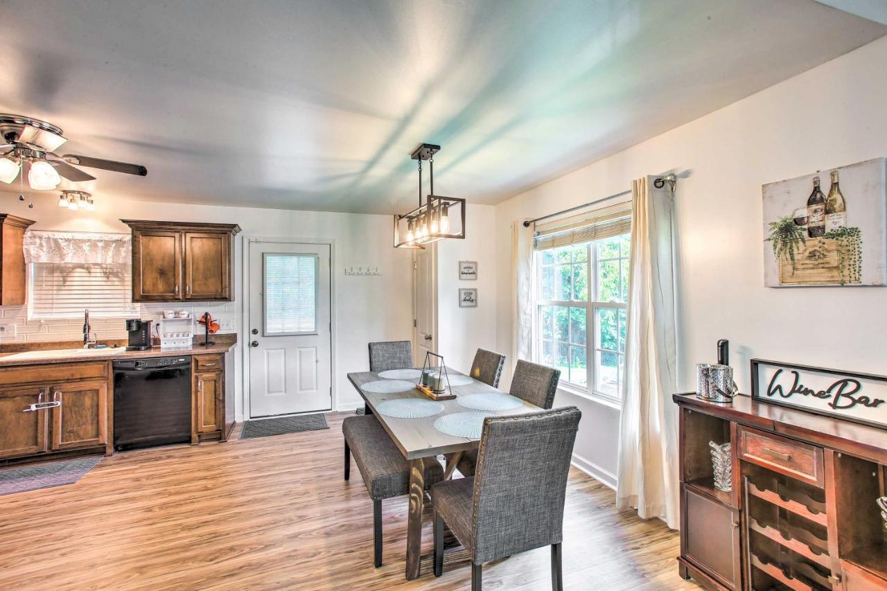 Villa Charming Springfield Escape With Furnished Deck Exterior foto